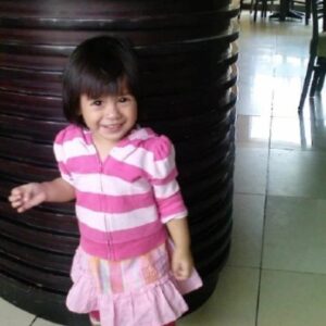 Guntara Hidayat Instagram - Barakallahu fii umrik
wilujeng tepang taun  kk yaya sayang.
Semoga Allah memberikanmu umur yang panjang dan keberkahan dalam hidup kk
Serta diberikan rizki yang berkah dan hati yang selalu bersyukur dan semoga kelak menjadi anak yang salihah.
 Selamat ya kk sayang, sekarang sudah semakin besar, semakin cantik dan makin baik hati jangan cemberut wae...nurut ama papa n mama
sekolah nya makin pinter...ngaji n sholat nya makin getol yah