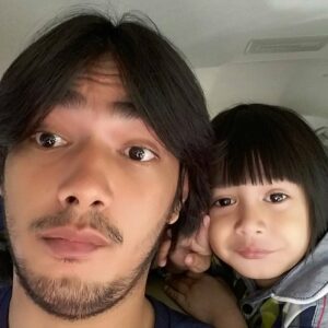 Guntara Hidayat Instagram - Barakallah Fii Umrik Zidan raditia hidayat
Wilujeng tepang taun anak papa 
Semoga sehat2 selalu..rajin ibadah.sholat .ngaji nya
Jasi anak yg soleh
Tambah pinter...sayang ama papa n mama
Jgn berantem mulu ama alya n iban😁😁😁
Jgn cengeng trus 🥰🥰🥰🥰🥰🥰🤩🤩🤩🤩🤩🤩🤩🤩