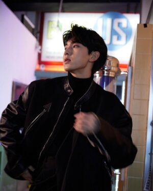 Guo Junchen Instagram - I scorched the earth with my talent and I let my light shine.