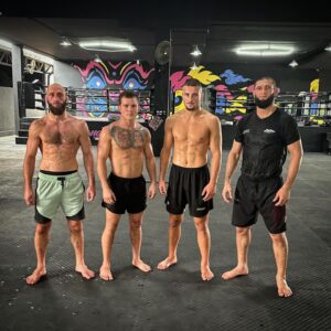 Guram Kutateladze Instagram - Training camp with brothers 🏆🤝⚔️
@khamzat_chimaev 
@felipelimamma 
@rafael.kv1