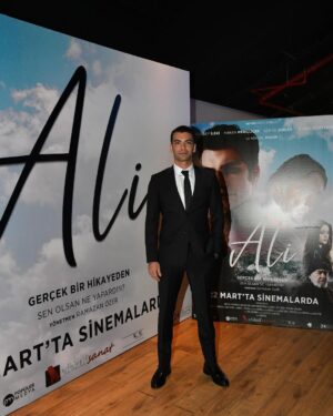 Gürbey İleri Instagram - ALİ yarın sinemalarda... 🎥