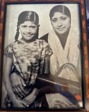 Gurinder Chadha Instagram - Happy Mother’s Day to my mum who taught me that empathy towards others is the greatest gift she could teach me.  And it remains a constant theme in all my films. 🙏🏾 mum. ❤️😇#humdardi #mothersday #happymothersday