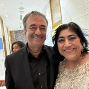 Gurinder Chadha Instagram - Thank you #mumbai for an awesome week! We will miss you ❤️🥳🇮🇳🙏🏾 @amirkhanactor_  @aliaabhatt @arrahman @officenitaambani @sachintendulkar @sairabanu @ikabirbedi @sidsriram #elco #panipuri #paubhaji #indianstreetfood