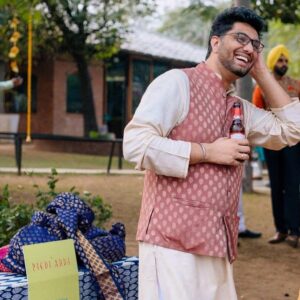 Gursimran Khamba Instagram - Manyavar extras club