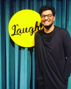 Gursimran Khamba Instagram - @thelaughclubofficial is one of my favourite rooms in the country. Can’t wait to be back! 🙌🏽 #chandigarh #comedyclub