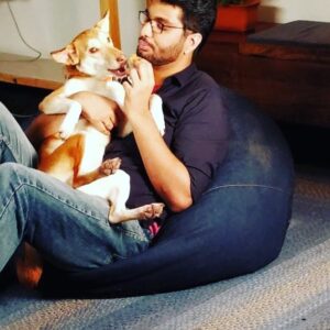 Gursimran Khamba Instagram - Gotta bribe @peachpreetkhamba to be in a shot sometimes