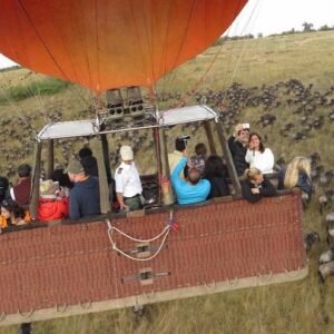 Gursimran Khamba Instagram - Ballooning over the Masai Mara to see the AMAZING wildebeest migration ✅✅✅ #kenya #bucketlistthings