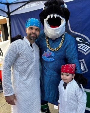 Gurvinder Sihra Instagram - Happy Vaisakhi from the Vancouver Punjabi Market 🙏🏽