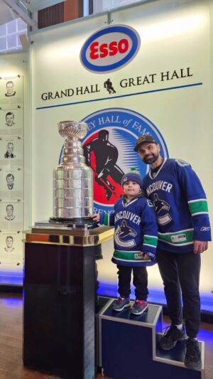 Gurvinder Sihra Instagram - Hockey parent life. 🏒 cause no trip to Toronto is complete without a trip @thehockeyhalloffame 

Veer’s 5th & Ariya’s 1st trip.