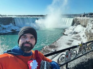 Gurvinder Sihra Instagram - 3 miler run in the Canadian spring ❄️ 🇨🇦 🏃🏽‍♂️