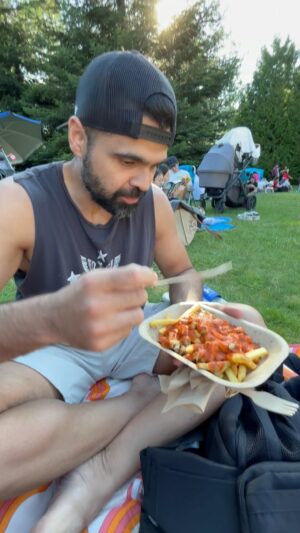 Gurvinder Sihra Instagram - Poutine with a Punjabi twist on Canada Day 🇨🇦🍁

@indishfoodtruck