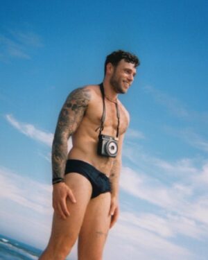 Gus Kenworthy Instagram - Some pics from FIP two weeks ago. Sorry for the delay, it had nothing to do with me struggling over caption options and everything to do with the Kodak film needing to be DEVELOPED which takes time. Thank you for understanding.