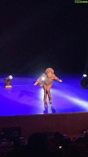 Gustavo Becerra Instagram - Agradecido al Alcalde, al equipo de personal, al teatro provincial y sobre todo al Público que asistió a ver los 3 Shows que se hicieron este Martes 18 en la ciudad de Curico. Gracias Totales.