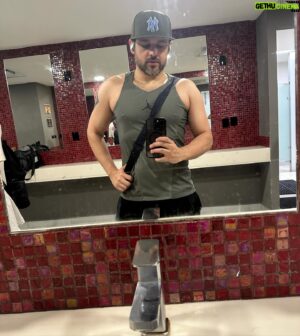 Gustavo Egelhaaf Instagram - 🧿🍕🌪️🐰🧲🔥😘🔈🤡🐧🌿⭐️