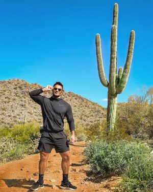 Gustavo Naspolini Instagram - Hiking Arizona ☀️🌵 #travel #desert #photooftheday