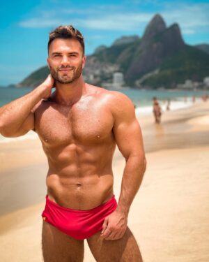 Gustavo Naspolini Instagram - Me and my valentine #rio #love #valentinesday #selflove #photooftheday #tbt