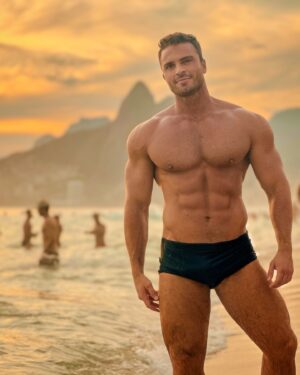 Gustavo Naspolini Instagram - Those days in Rio 🤍 #love #summer #takemeback