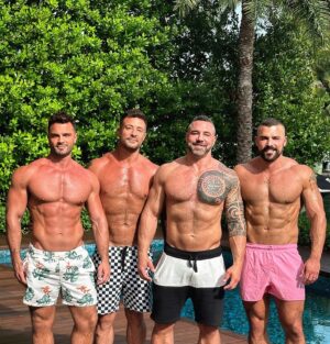 Gustavo Naspolini Instagram - Celebrating @newyorknick82 ‘s bday in Miami 🌤️ with @brentius and @pepenyc82 🥳🎉 #friends #miami #fun