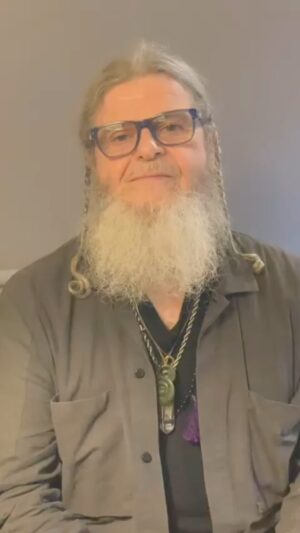 Gustavo Santaolalla Instagram - Ayer para la conferencia de prensa de presentación de La Bas(e) recibimos este mensaje de nuestro querido @gustavosantaolalla parte esencial de nuestro proceso siempre🎼. Gracias Gustavo!!!! Ya la escucharon? 1,2,3 por Ti #MusicaNueva
