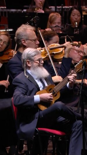 Gustavo Santaolalla Instagram - Last October 19th., 2023 Film Fest Gent presented the PRESS PLAY concert: Music in Games. 

Together with Juan Luqui, the Brussels Philharmonic and Vlaams Radiokoor, directed by Dirk Brossé, we performed the main theme from The Last of Us.

Now available on my YouTube channel! 🔗

El 19 de octubre de 2023 Film Fest Gent presentó el concierto PRESS PLAY: Music in Games. 

Junto a Juan Luqui, la filarmónica de Bruselas y Vlaams Radiokoor, dirigidos por Dirk Brossé, interpretamos la canción principal de The Last of Us.

¡Ya disponible en mi canal de YouTube! 🔗

@thelastofus @druckmann @naughty_dog_inc @playstation @playstation_la @playstationes @playstationuk @playstationfr @playstationde @playstation_mx @playstation_arabia @playstationru @playstationua @playstation_br @playstationin

#thelastofus #thelastofussoundtrack #tlou