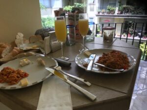 Guy Ecker Instagram - Primer domingo de brunch con los ninos en Mexico. Viva Mexico, “por la familia”