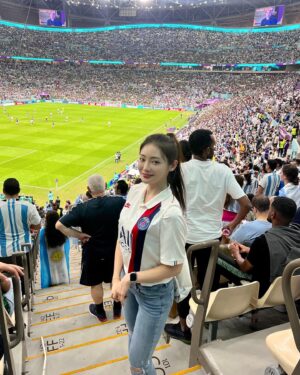 Gwak Soo-jin Instagram - 카타르 경기보러 갔을때 유니폼 추억짤,,❤️‍🔥