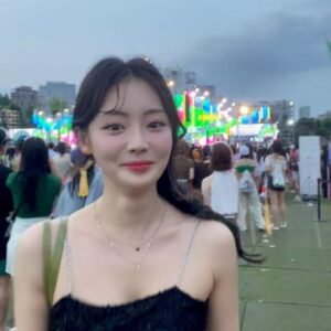 Gwak Soo-jin Instagram - 작년과 올해 워러밤...졌잘싸💣