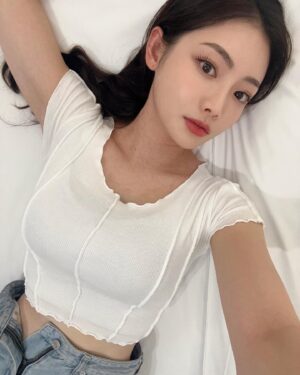 Gwak Soo-jin Instagram - 사실 한국에서도 미국시차를 적용 중이던 나는 시차 적응 할게 없었다고 한다...•_<