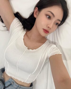 Gwak Soo-jin Instagram - 사실 한국에서도 미국시차를 적용 중이던 나는 시차 적응 할게 없었다고 한다...•_<