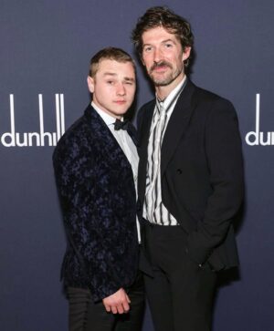 Gwilym Lee Instagram - A nice little father-son shot from last night’s @bafta @dunhill party with my boy @benhardy 

Thanks for having us @dunhill and @bsbpartnerships