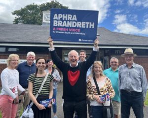 Gyles Brandreth Instagram - I’m in Chester South & Eddisbury today. Why?  I’m supporting my daughter @AphraBrandreth. Why?  Because she’s the best. And we need the best in parliament. She’s got a cool head, a warm heart, energy, integrity, intelligence & commitment. She’s her mother’s daughter!
