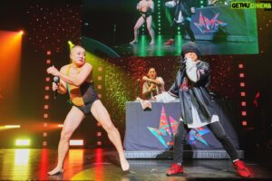 HAN-KUN Instagram - 松尾アンダーグラウンドと踊ったよ

Willie Bounce
と
Palance

楽しかったね

京都の会場の皆んな
一緒に踊ってくれてありがと！！

@matsuoshun 
#チョコフェス