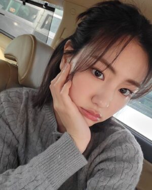 Ha Yul-Ri Instagram - 