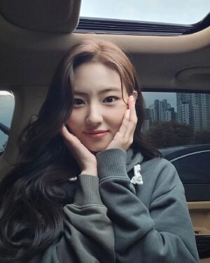 Ha Yul-Ri Instagram - SBS 오늘 저녁 10시 첫방송
오늘의 웹툰_뽐므❤️
많은 시청 부탁드립니다😆