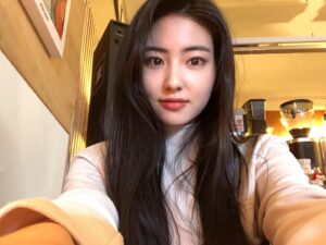 Ha Yul-Ri Instagram - ☕️