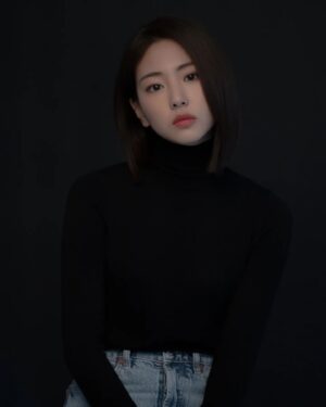 Ha Yul-Ri Instagram - 프로필 🖤