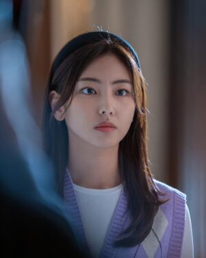 Ha Yul-Ri Instagram - 판도라:조작된낙원
어린해수💜