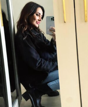 Haala Shiha Instagram - دايماً علي بالي حبيت اهديها  لكل حبايبي القريبين اللي دايماً معايا في كل الظروف و كل لحظات الحياة الصعبة و السهلة و حبهم من القلب من غير اي مصلحة و لا اي غموض و كانوا في ظهري و قربهم عندي بالدنيا كلها 🫶
انتوا دايما علي بالي 💫
ورمضان مبارك عليكم ☪️
