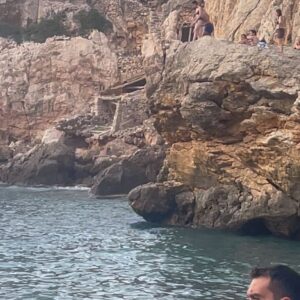 Hadas Yaron Instagram - I want to live in the sea
🐠🥲💙