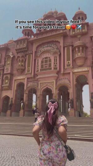 Haelyn Shastri Instagram - Oh! I love to travel & explore different places 🥰🤍 
Creating moments and making memories ✨✈️

👗 @azortestore 
👛: @esbeda_official 
🕶️: @eyewearlabs 
.
.
#haelynshastri  #travelwithhaelyn  #jaipurdiaries  #jaipur  #pinkcityjaipur  #patrikagate