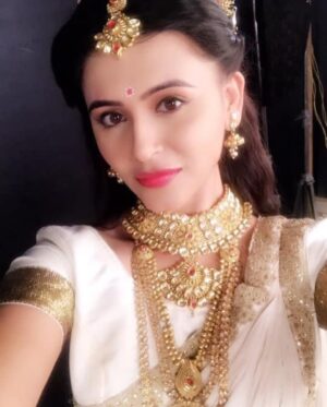 Haelyn Shastri Instagram - Throwback mythological Thursday
.
.
.
.
.
.
 #indianmythology  #mythologyserials  #indiantelevision #haelynshastri