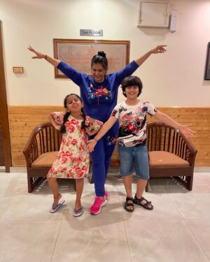 Haelyn Shastri Instagram - The first time i met #doree Happiest birthday cutie♥️♥️♥️♥️ @mahibhanushaliofficial 

.
.
.
.
 #haelynshastri  #mahibhanushali