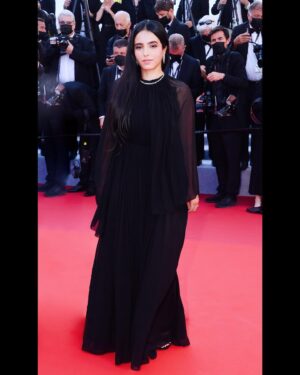 Hafsia Herzi Instagram - Merci @lanvinofficial @brunosialelli @morgandesteur @messikajewelry @albane.cleret #albanecleretimageagency @festivaldecannes #bonnemere #uncertainregard le 21juillet 2021 au cinéma 🎬