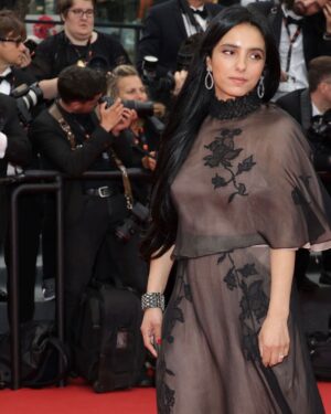 Hafsia Herzi Instagram - Merci au @festivaldecannes @ava_cahen 💕présentation du film #leravissement de @iriskaltenback en compétition à la @semaine_de_la_critique merci à @albane.cleret @dior @diorbeauty @cami.arnaud @chopard @marylinek.aix @maryline_kc @ginger_9_nails @juliamz
