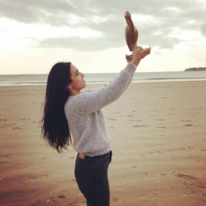 Hafsia Herzi Instagram - Prix du meilleur film pour #tumeritesunamour au @festivallabaule bravo à toute la team 🎞 Un grand merci au festival et au jury 🌷