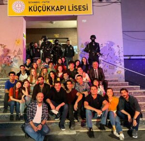 Hakan Dinçkol Instagram - Son ders zili de çaldı .
Teşekkürler Öğretmen.