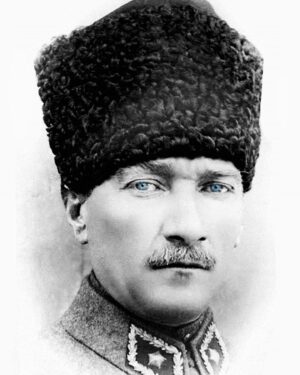 Hakan Dinçkol Instagram - 19 Mayıs Atatürk’ü Anma Gençlik ve Spor Bayramı Kutlu Olsun. 
Ne Mutlu Türk’üm Diyene. 🇹🇷