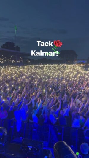 Håkan Hellström Instagram - Tack för igår kära Kalmarbor! Vem behöver lysande plastarmband när man har er?💕
-Håkan