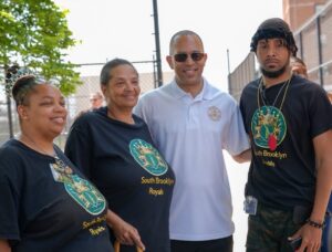 Hakeem Jeffries Instagram - Happy Juneteenth 🙌🏾✊🏾🙌🏾 ✊🏾

We celebrate freedom today and tomorrow we continue our march toward a more perfect union 🇺🇸🇺🇸🇺🇸