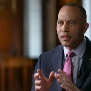 Hakeem Jeffries Instagram - If Roe v. Wade can fall, anything can fall 🛑🛑🛑

VOTE!!! 🇺🇸🇺🇸🇺🇸